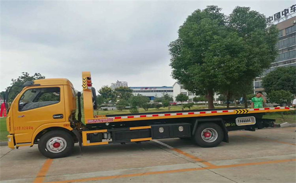 雅安定远24小时拖车救援电话号码，定远道路救援公司怎么收费的